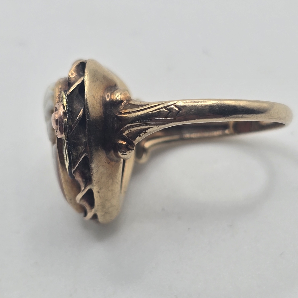 10k Gold Cameo Heart Ring - Picture 5 of 8